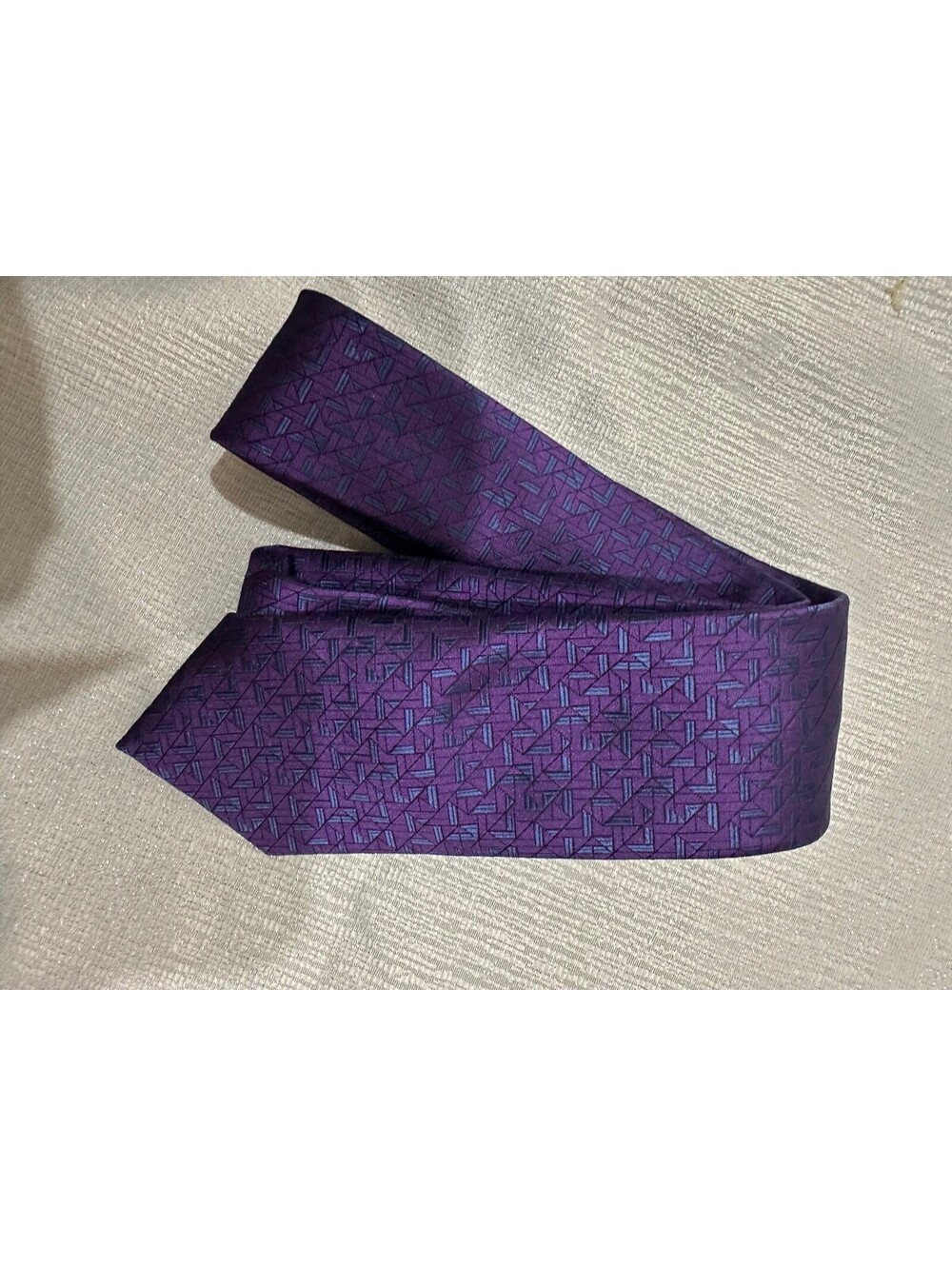 Karako Men New York Purple Geometric Patterned Tie